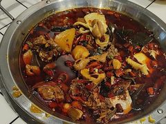 -晓彭肥肠鸡·泡椒鸡火锅(水木天地店)