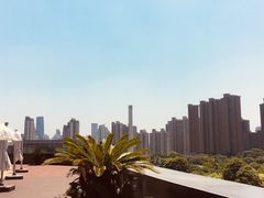 -上海跨国采购会展中心