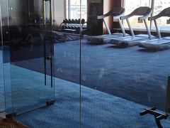 -秦皇国际大酒店健身中心