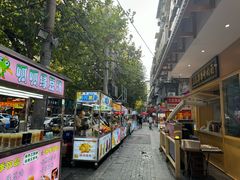 -万松园美食街