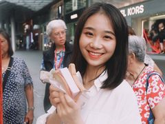 -詹爷爷乌节路街头冰淇淋