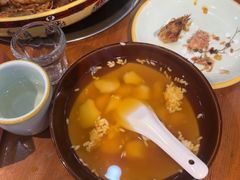 -休记光头香辣蟹干锅(绵竹店)