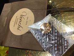 -VENCHI 闻绮(北京国贸商城店)