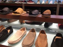 -UGG(燕莎奥特莱斯购物中心店)
