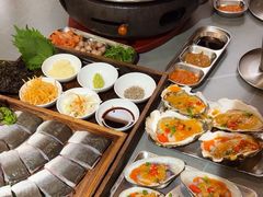 -围炉肉舍丹东海鲜烤肉·烤活鳗(步行街店)