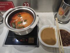-百品聚旋转火锅(万德庄店)