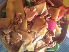 芒果炒肉-纳兰傣雀傣味餐厅