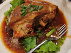 肘子-川江号子渔人码头