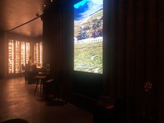 -wineapp葡萄酒餐吧(外滩金融中心店)