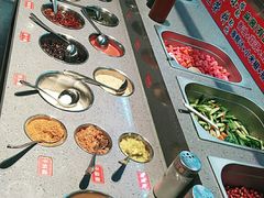 自助调料区-周周有辣火锅馆(玖耀里店)