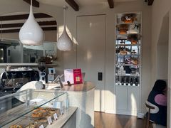 -VERIE BAKEHOUSE