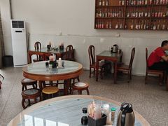 -容里煲仔饭(利丰北路店)