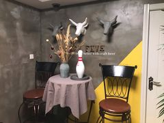 -HIGH FIVE哈福手工汉堡(桂林路店)