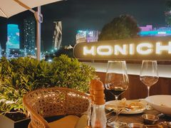 露天位-MONICH牛排融合餐厅(和义大道购物中心店)