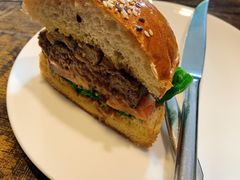 -HIGH FIVE哈福手工汉堡(桂林路店)