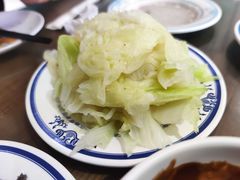 焯白菜-老爆肚满五香烧牛羊肉