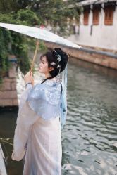 -一揽芳华汉服旗袍体验馆(拙政园店)
