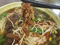 金牌半筋半肉面-旺泉餐饮店·清真牛肉面馆