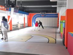 -悦动体能篮球羽毛球网球(三里河店)