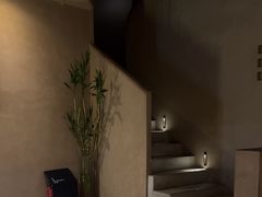 -灸春堂·艾灸·痛症·整脊连锁(丰潭路店)