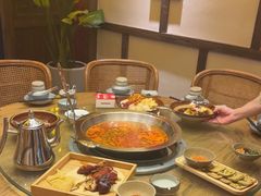 -野山舂·贵州现舂酸汤牛肉(东山店)