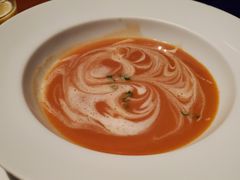 波士顿龙虾浓汤-非常时髦餐厅VUE Restaurant(外滩茂悦大酒店)