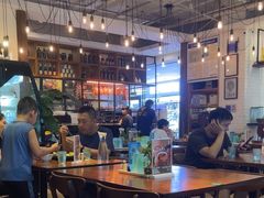 -又鸟pizza海南鸡饭(假日广场店)