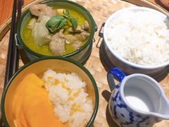 泰式马萨曼咖喱+芒果糯米饭-我的甜·泰国餐厅