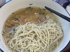 -百年老字号·观振兴蟹黄面·三虾面·苏式面(观前街富仁坊巷店)