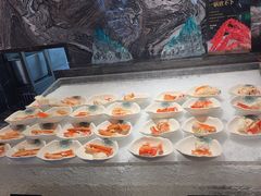 -雍容荟帝王蟹活龙虾展台自助(IFS黑金店)