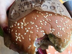 火烤菠萝皇堡（牛）-汉堡王(北京三里屯购物中心)