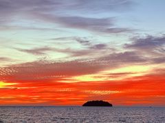 -Sunset Bar(丹绒亚路香格里拉店)