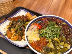 -云阿蛮云南生烫牛肉米线(奉贤路店)