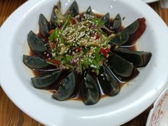 -正宗普宁豆干坊·洪记砂锅粥(红领巾路店)