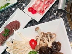 -一席地·本地鸡窝·杭帮鸡火锅(萧山银隆百货店)