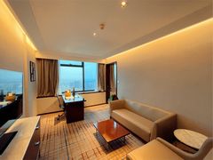 -上海龙之梦万丽酒店