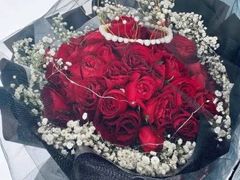 -何兮花店·气球派对鲜花店(马桥银春路万科城店)