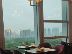 -南湖名都·景湖轩全日制餐厅·海鲜自助·东南亚风味·临湖而食