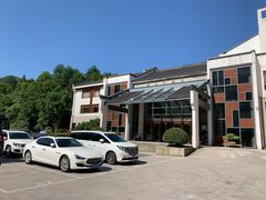 -九华山聚龙大酒店