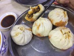 麻辣香菇鸡丁包-老陶包子铺(南大西南村店)