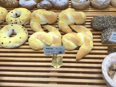 -焙丽拾光(麦凯乐直营店)