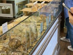 面包甜点陈列柜-富贵面包公司(运河店)