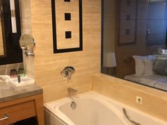 -海创大连科技交流中心(海事大学地铁站店)