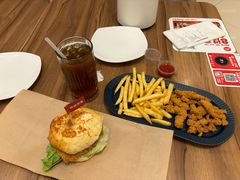 -必胜客(欢乐颂店)