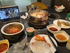 -钱小奴海鲜自助黑金店(杭州滨江龙湖店)
