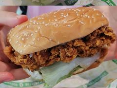 傣式酸辣鸡手枪腿堡-德克士(崂山百货店)