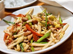 -头上红煨盐鸡乡村食府