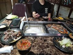 -牛里牛气· 榴莲海鲜鲜牛肉自助火锅·烤肉(横岗店)