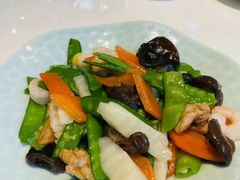 -红樱桃·欢乐餐厅(太原里店)