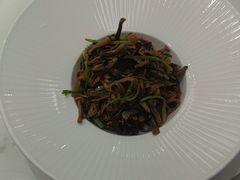 -新丁香海鲜酒店(银海商贸城店)